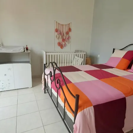 Le Paradis De Sophie Dauphin